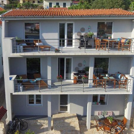 Anemos Apartman Apartment Tisno Exterior photo